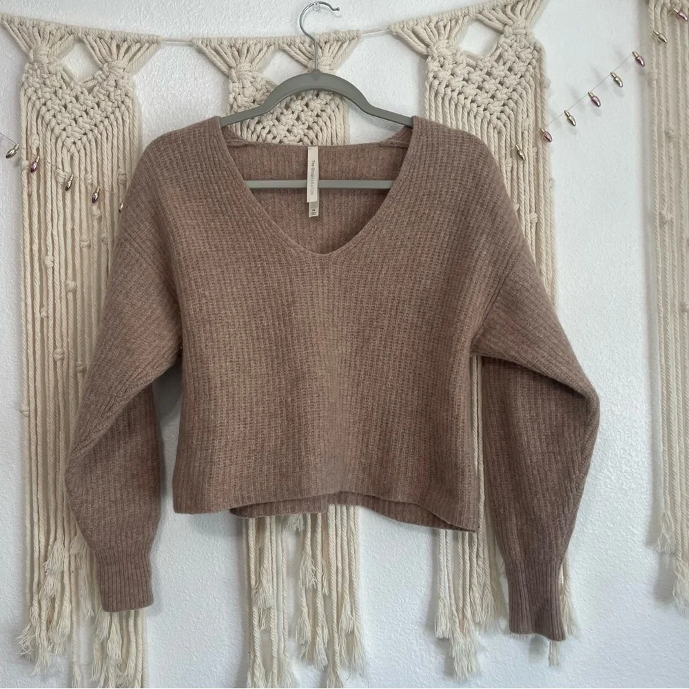 Aritzia babaton mondo sweater. Lightweight non-itchy Merino wool. Size X-Small - Picture 6 of 11